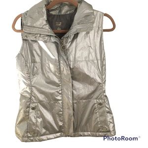Tail/Silver lightweight Vest/Size Medium